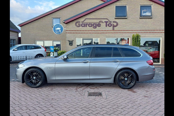 BMW 5 Serie Touring 520d Luxury Edition | Trekhaak | Xenon | Panoramadak | Stoelverwarming