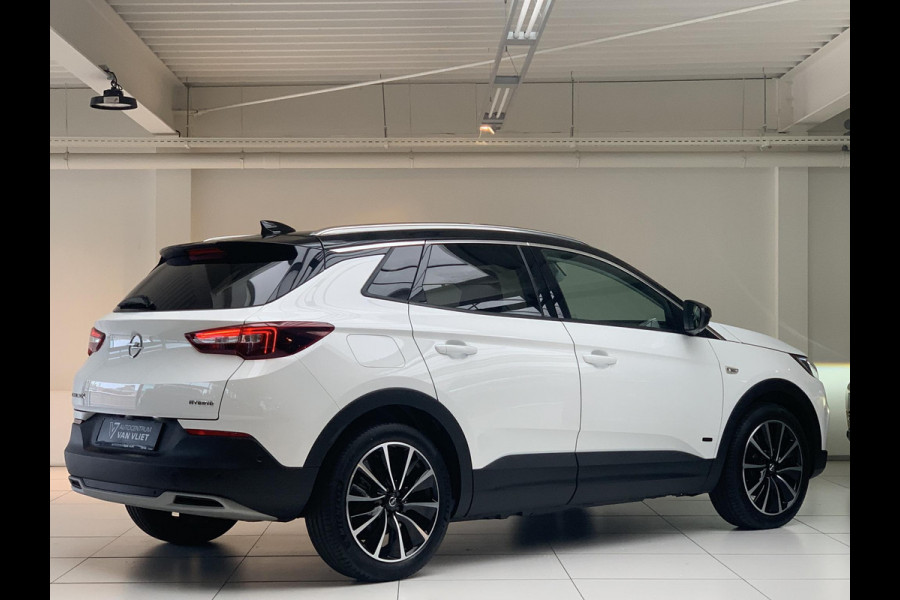 Opel Grandland X 1.6 Turbo Hybrid Ultimate | Leder | Stoelverwarming en ventilatie | Navigatie | Winterpakket