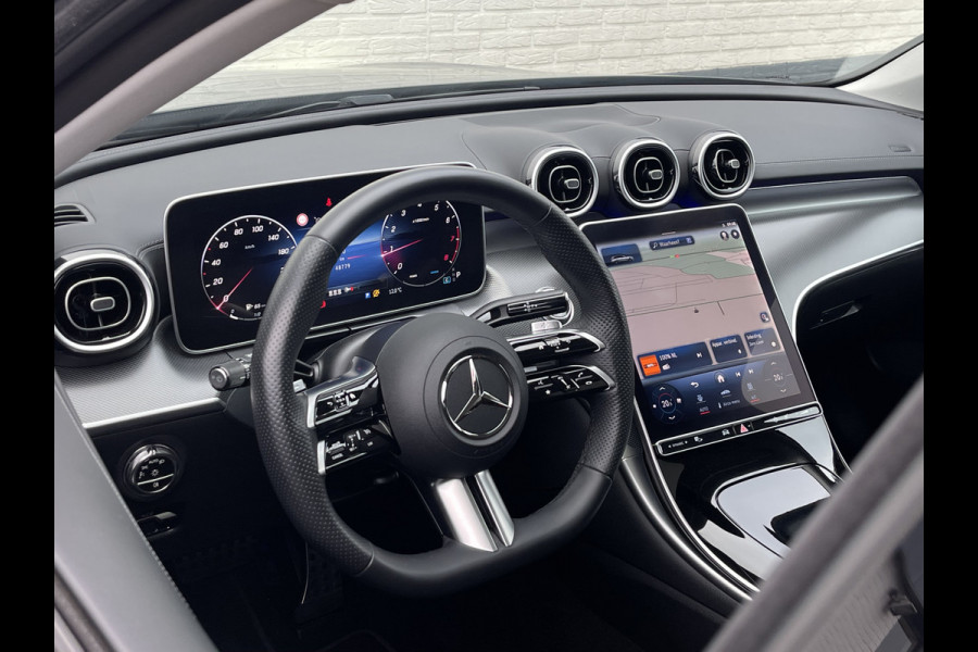 Mercedes-Benz C-Klasse Estate 200 AMG Line | Pano | CarPlay | Camera | DAB+ | LED | 18 inch