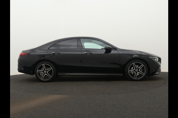 Mercedes-Benz CLA-Klasse 180 Star Edition AMG Line | Nightpakket | Dodehoekassistent | Sfeerverlichting | Parkeerpakket met achteruitrijcamera | USB pakket plus | 	KEYLESS GO-comfortpakket | Draadloos oplaadsysteem voor Smartphone |