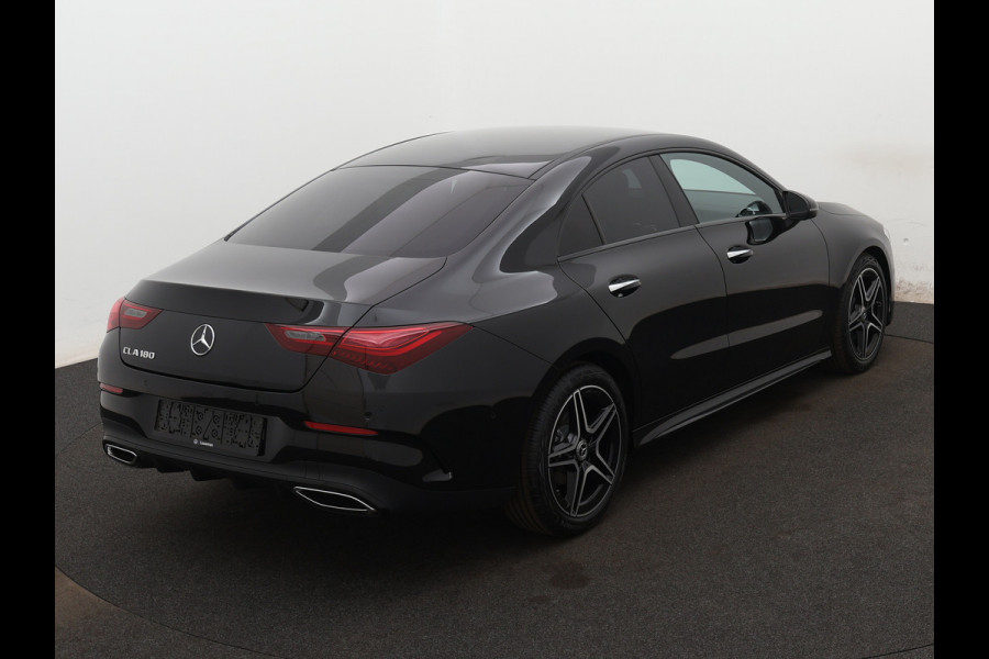 Mercedes-Benz CLA-Klasse 180 Star Edition AMG Line | Nightpakket | Dodehoekassistent | Sfeerverlichting | Parkeerpakket met achteruitrijcamera | USB pakket plus | 	KEYLESS GO-comfortpakket | Draadloos oplaadsysteem voor Smartphone |