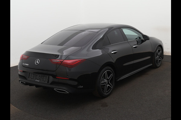 Mercedes-Benz CLA-Klasse 180 Star Edition AMG Line | Nightpakket | Dodehoekassistent | Sfeerverlichting | Parkeerpakket met achteruitrijcamera | USB pakket plus | 	KEYLESS GO-comfortpakket | Draadloos oplaadsysteem voor Smartphone |