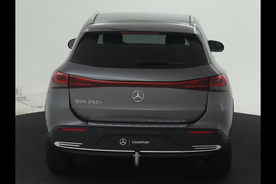 Mercedes-Benz EQA 250+ Business Edition 71 kWh | Trekhaak | Business Plus pakket | Smartphone integratie | KEYLESS-GO comfort pakket | Dodehoekassistent | Parkeerpakket met 360°-camera | Stoelverwarming vooraan |