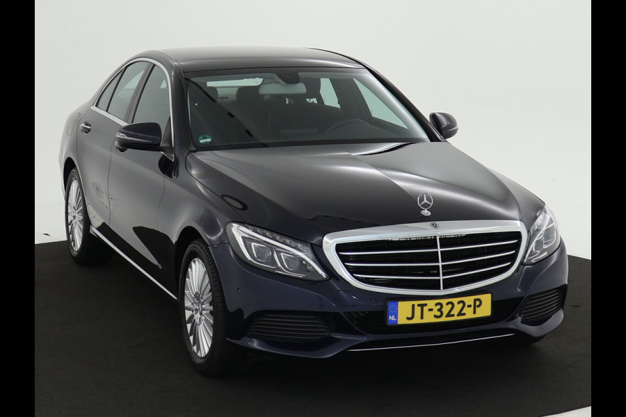 Mercedes-Benz C-Klasse 180 Ambition | Navigatie | Multi spaaks lichtmetalen | Parking support | Trekhaak |