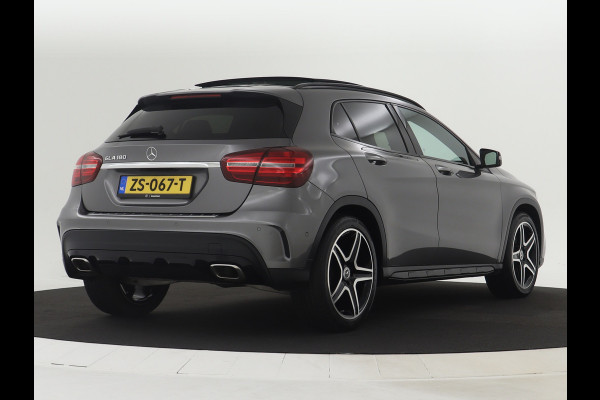 Mercedes-Benz GLA 180 AMG Automaat | AMG- Line In en exterieur | Achteruitrijcamera | Nightpakket | Navigatie | Panorama-schuifdak | inclusief 24 maanden MB Certified garantie voor Europa.