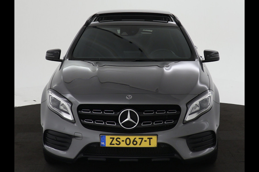 Mercedes-Benz GLA 180 AMG Automaat | AMG- Line In en exterieur | Achteruitrijcamera | Nightpakket | Navigatie | Panorama-schuifdak | inclusief 24 maanden MB Certified garantie voor Europa.