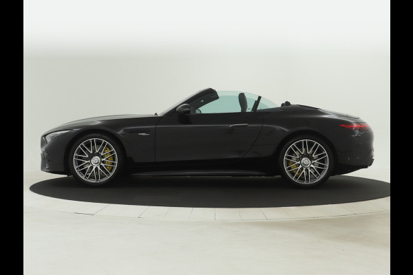 Mercedes-Benz SL-Klasse Roadster 43 | AMG DYNAMIC PLUS pakket | AMG Nightpakket | V8 Stylingpakket exterieur | 21" 10-dubbelspaaks gesmede AMG-velgen, zilver | ENERGIZING-pakket | Burmester Surround Sound systeem | Parkeerpakket met achteruitrijcamera |