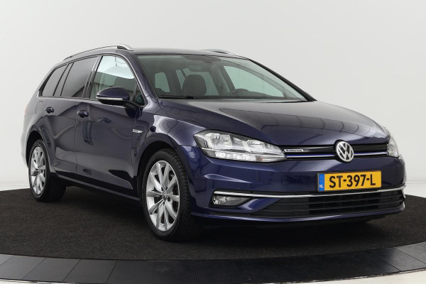 Volkswagen Golf 1.5 TSI Comfortline | Trekhaak | Carplay | Stoelverwarming | Adaptive Cruise | Navigatie | PDC | DAB+