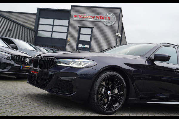 BMW 5 Serie Touring 530e xDrive Business Edition Plus | M-pakket | Laser LED | Panorama | Luxe leder | BMW Assisted Drive | HuD