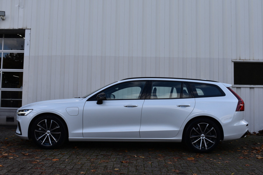 Volvo V60 T6 350pk Recharge AWD Plus Dark / LONG RANGE / Elektr. Sportstoelen / ACC / BLIS / Stoel + Stuurw. Verwarming / DAB / 18'' / FULL-LED /