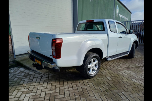 Isuzu D-max Extended Cab 2,5 165 Pk 4x4 Automaat 3500 Kg trekgewicht