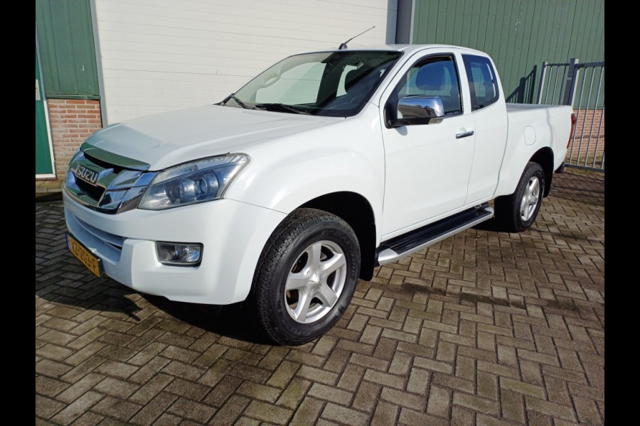 Isuzu D-max Extended Cab 2,5 165 Pk 4x4 Automaat 3500 Kg trekgewicht