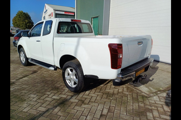 Isuzu D-max Extended Cab 2,5 165 Pk 4x4 Automaat 3500 Kg trekgewicht