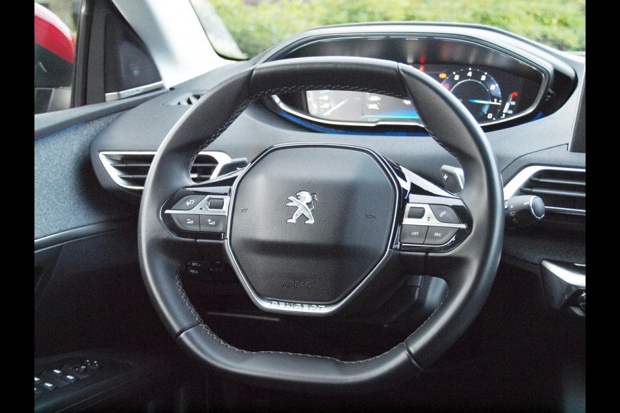 Peugeot 3008 1.2 PureTech Allure | Camera | Apple Carplay | Cruise Control | FOCAL |