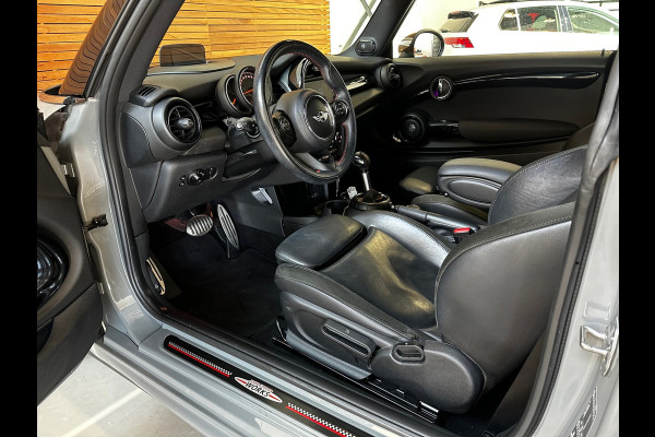 MINI Mini 2.0 Cooper S Chili JCW Serious Business | PANO | H&K | Head-Up | Ambient | PDC | Cruise | Full LED | Dealer onderhouden