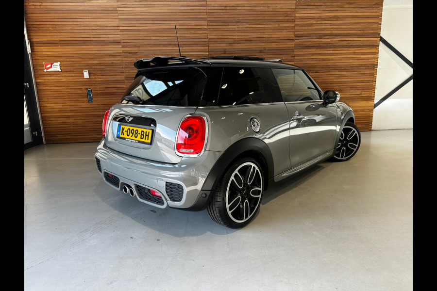 MINI Mini 2.0 Cooper S Chili JCW Serious Business | PANO | H&K | Head-Up | Ambient | PDC | Cruise | Full LED | Dealer onderhouden