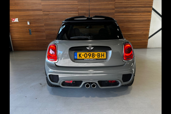 MINI Mini 2.0 Cooper S Chili JCW Serious Business | PANO | H&K | Head-Up | Ambient | PDC | Cruise | Full LED | Dealer onderhouden