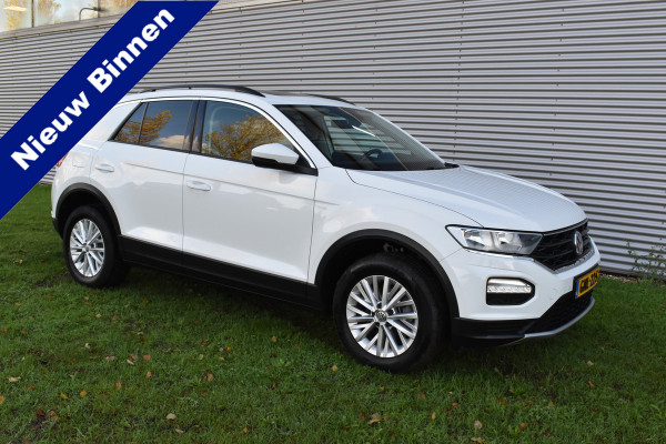 Volkswagen T-Roc 1.5 TSI Sport Business R Automaat Panoramadak El-achterklep Afmeembare achterklep