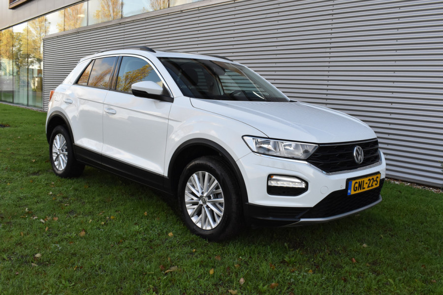 Volkswagen T-Roc 1.5 TSI Sport Business R Automaat Panoramadak El-achterklep Afmeembare achterklep