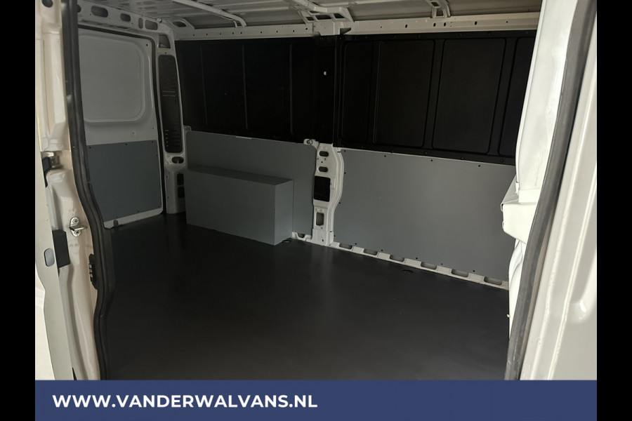 Fiat Ducato 2.3 MultiJet 131pk L2H1 Euro6 Airco | Imperiaal | Trekhaak | Camera | Navigatie LED, cruisecontrol, Trap, bijrijdersbank