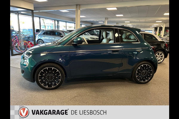 Fiat 500 La Prima 42 kWh/119pk/ Pano-dak / Leder / Camera / Navigatie