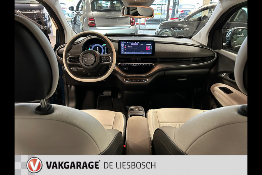 Fiat 500 La Prima 42 kWh/119pk/ Pano-dak / Leder / Camera / Navigatie