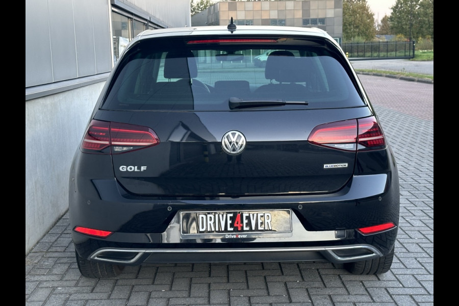 Volkswagen Golf 1.5 TSI Highline DSG M2019 NAVI ACC ECC PDC LED APPLE CARPLAY