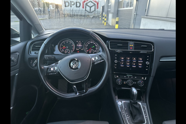 Volkswagen Golf 1.5 TSI Highline DSG M2019 NAVI ACC ECC PDC LED APPLE CARPLAY