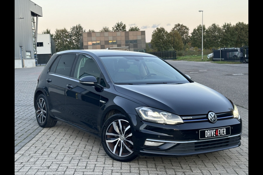 Volkswagen Golf 1.5 TSI Highline DSG M2019 NAVI ACC ECC PDC LED APPLE CARPLAY