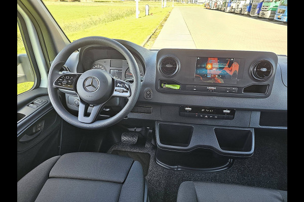 Mercedes-Benz Sprinter 319 AUT 190pk bakwagen laadklep zijdeur navi nieuw!