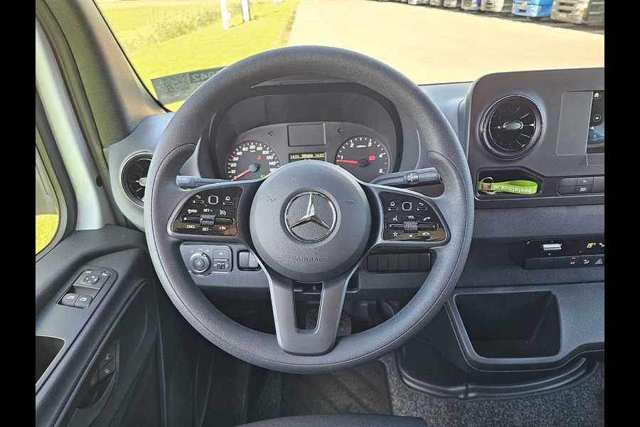 Mercedes-Benz Sprinter 319 AUT 190pk bakwagen laadklep zijdeur navi nieuw!