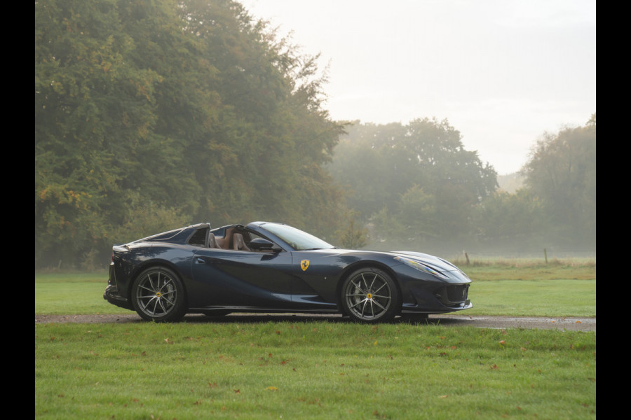 Ferrari 812 GTS 6.5 V12 | Blu Swaters | Airbrushed Shields | Full Carbon spec | Lift | JBL | Surround view | ADAS | Racing seats