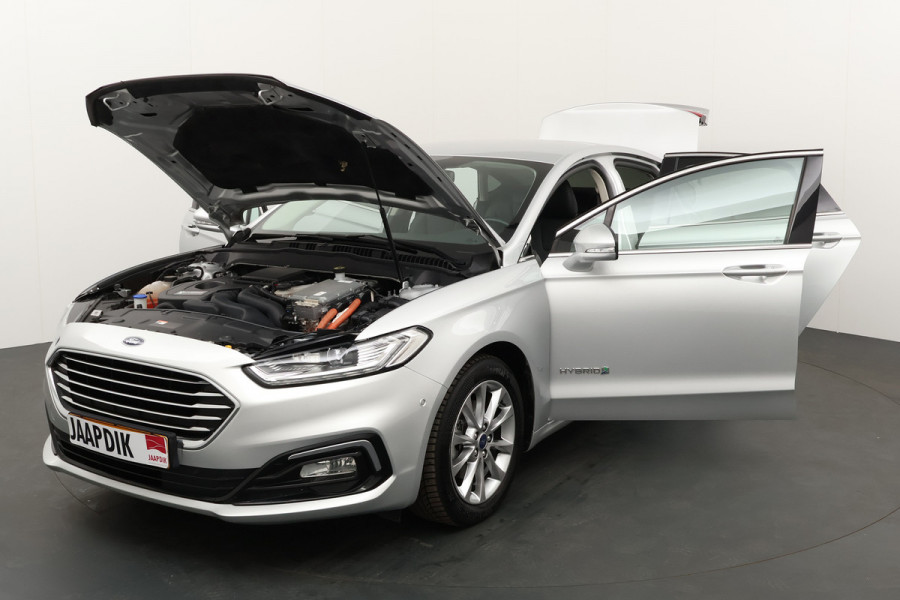 Ford Mondeo BWJ 2019 | 2.0 191PK Hybrid Titanium AUTOMAAT | LEER | CAMERA A | CLIMA | WINTERPAKKET | NAVI | CARPLAY | AD. CRUISE |