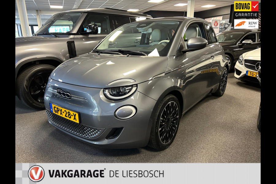 Fiat 500 La Prima 42 kWh /119pk/ pano-dak / leder / navigatie / camera / teruggaaf €2000,-