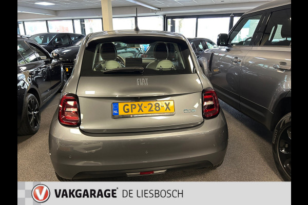 Fiat 500 La Prima 42 kWh /119pk/ pano-dak / leder / navigatie / camera / teruggaaf €2000,-