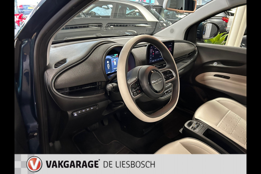 Fiat 500 La Prima 42 kWh /119pk/ pano-dak / leder / navigatie / camera / teruggaaf €2000,-