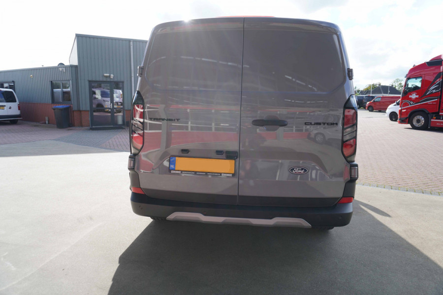 Ford Transit Custom 320L 2.0 TDCI 136PK L2H1 Trail DC 2x Schuifdeur Nr. V090 | Airco | Adap | Navi| Camera | Blis  DEMO