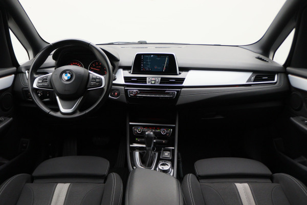 BMW 2 Serie Gran Tourer 218i Executive Automaat 7-pers, Navigatie, Camera,Climate,Cruise, 17”