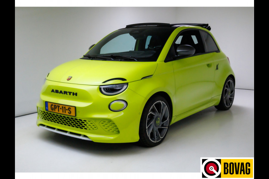 Abarth 500C Cabrio Scorpionissima 42 kWh 155 PK | € 2000,- Subsidie mogelijk! JBL, Camera, Stoelverwarming, PDC, 18" LMV, Navigatie. Sportstoelen