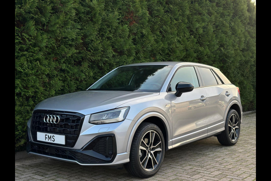 Audi Q2 35 TFSI 2x S-Line CarPlay Camera LED