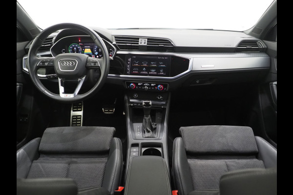 Audi Q3 45 TFSI e S-Line | Keyless | Adaptive Cruise | Camera | Stoelverwarming