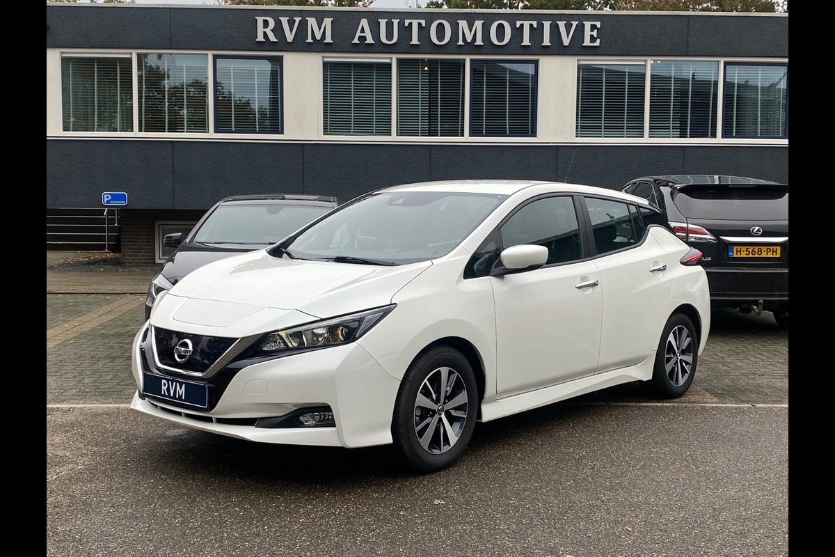 Nissan Leaf N-Connecta 40 kWh VAN: 17.900,- voor 15.770,- ! *13.770,- na subsidie!* RIJKLAARPRIJS incl. 12mnd BOVAG