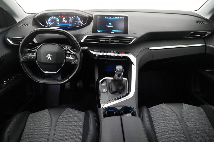 Peugeot 5008 BWJ 2020 1.2 PT 131PK Premium | NWE MOTOR | NWE KOPPELING | CLIMA | TREKHAAK | NAVI | 19'' LMV | HALF LEER | CARPLAY | CRUISE |