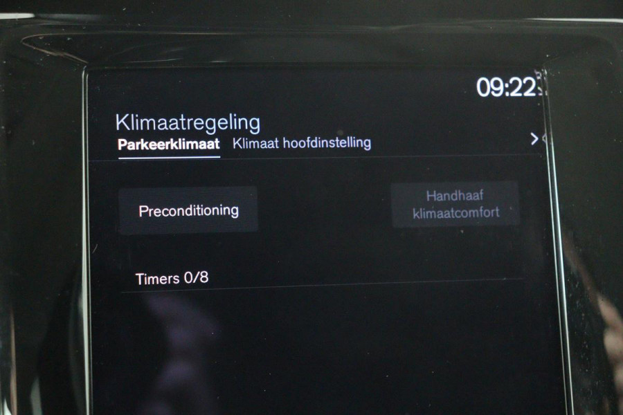 Volvo V60 B3 Momentum Advantage | Camera | Trekhaak | Stoel & Stuurverwarming | Carplay | Full LED | PDC | Navigatie | DAB+