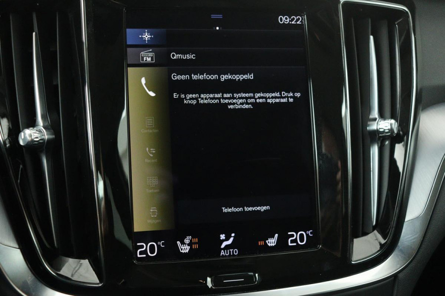 Volvo V60 B3 Momentum Advantage | Camera | Trekhaak | Stoel & Stuurverwarming | Carplay | Full LED | PDC | Navigatie | DAB+