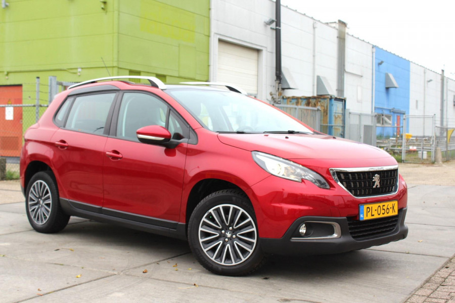 Peugeot 2008 1.2 PureTech Blue Lion NAP AUTOMAAT PANORAMA NAVI AIRCO CRUISE TREKHAAK ETC