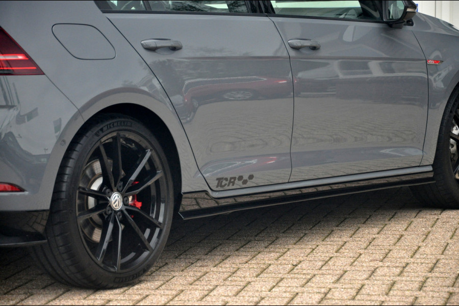 Volkswagen Golf 2.0 TSI GTI TCR 290 pk | Topstaat | NL auto | Panoramadak