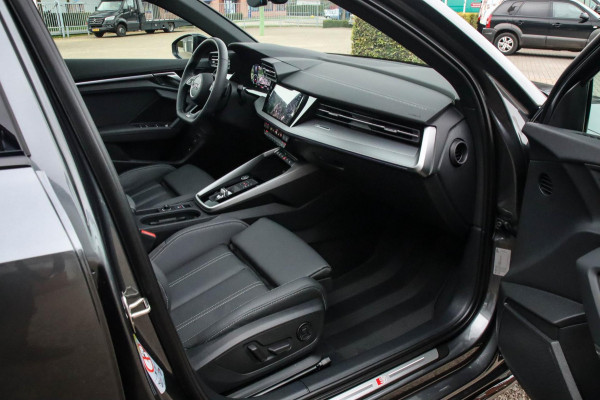 Audi A3 Sportback 45TFSI e PHEV S Edition Competition S-line 245pk S-Tronic Elektrische Kuipstoelen|Virtual Cockpit|Panoramadak|19