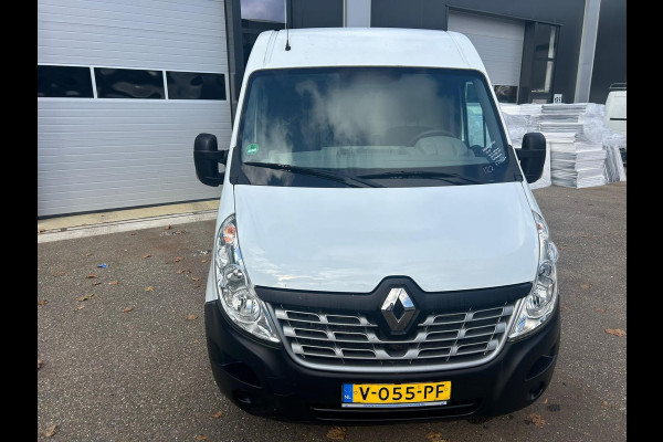 Renault Master T35 2.3 dCi L2H2 131 pk euro 6 3 pers