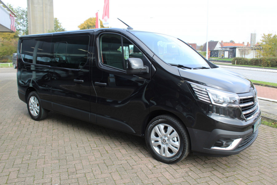 Renault Trafic 2.0-170pk dCi T29 L2H1 Luxe dubbele cabine AUTOMAAT. Luxe Renault Trafic dubbele cabine. Airco, navigatie, telefoonvoorb., metallic lak, LM wielen, schuifdeur li.+re., armsteunen li.+re voor, Isofix etc, etc